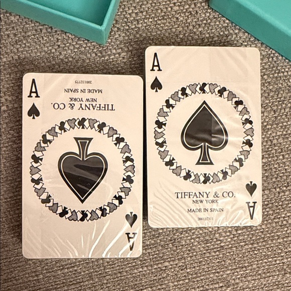 Tiffany & Co. Luxury Card Deck in Iconic Blue Box - Picture 2 of 5